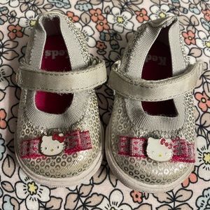 Keds Charmy Crib Infant Hello Kitty Sneaker-Size 1 mo- Great used condition